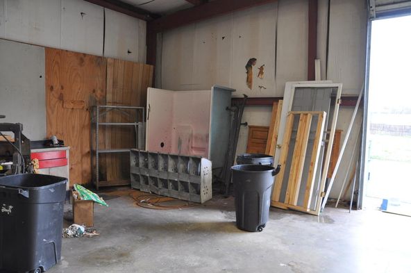 Office-Retail and Warehouse on Hixson PIke: 5424 Hixson Pike, Hixson, TN 37343